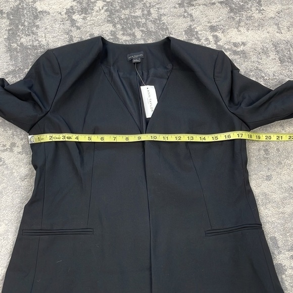 NWT Ann Taylor Factory The Cutaway Blazer Open Front Contemporary Black Sz 4 - Picture 5 of 9